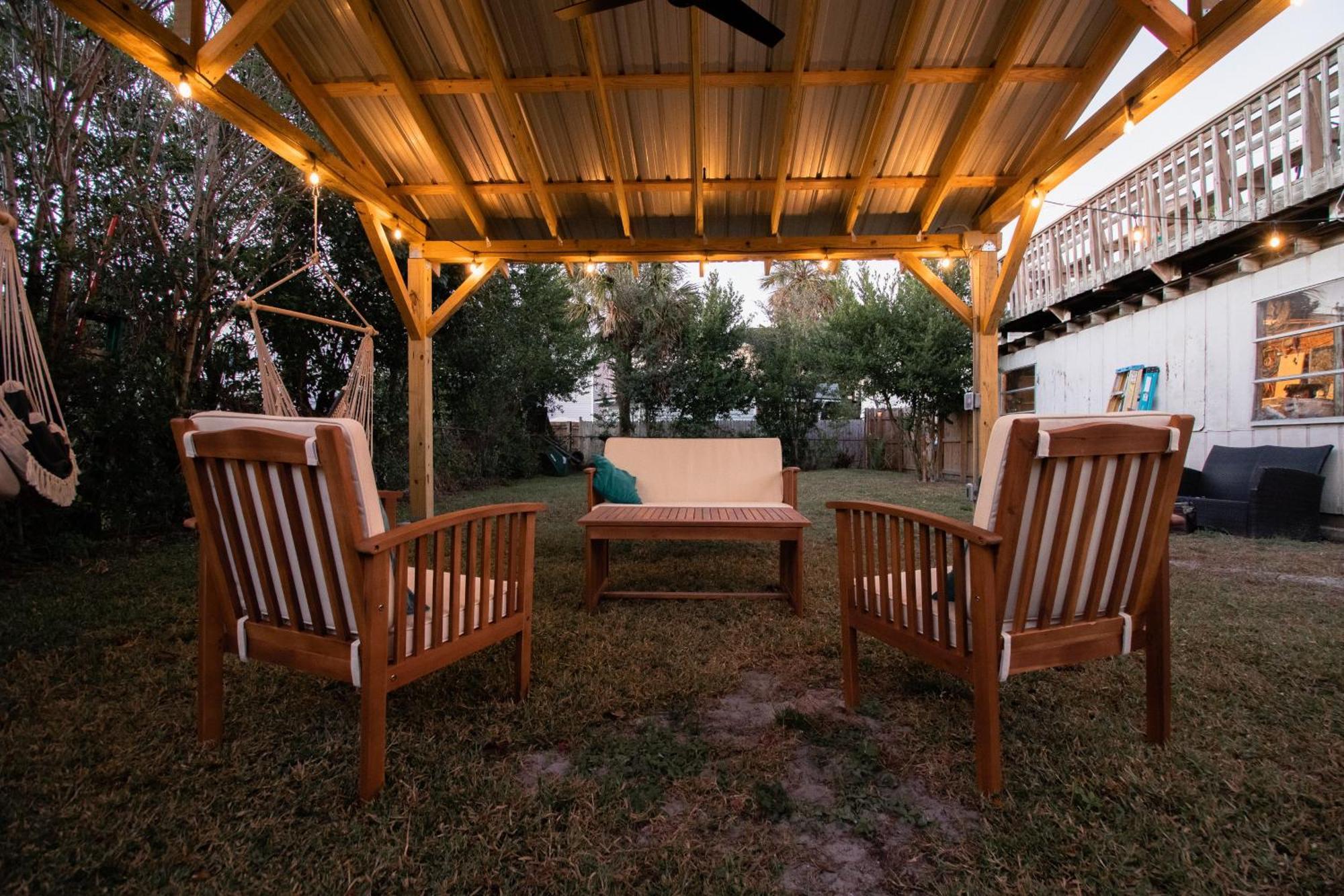 Seas The Day - 4 Blocks To The Beach, Restaurant, And Bar District - Great Deck And Outdoor Space!! Jacksonville Beach Exterior photo
